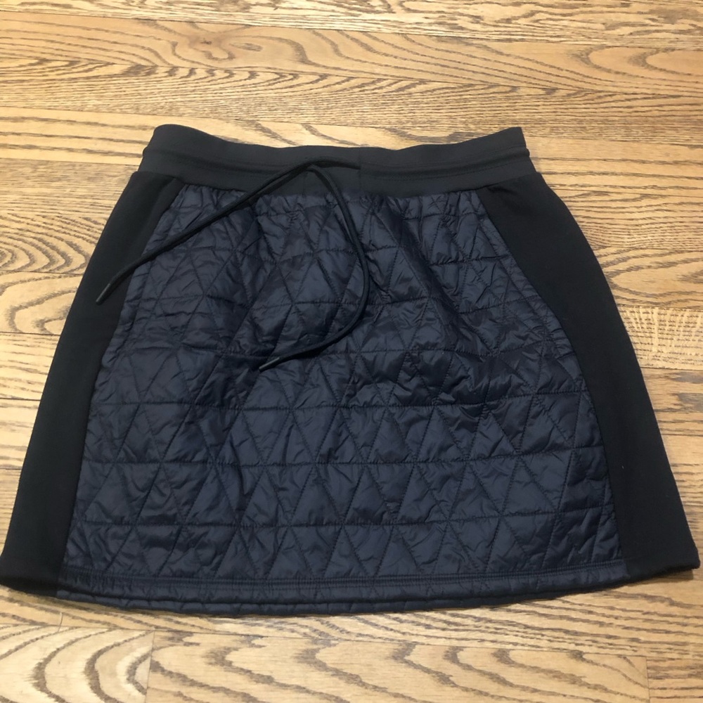 Athleta Solstice Skirt Quilted Mini Black